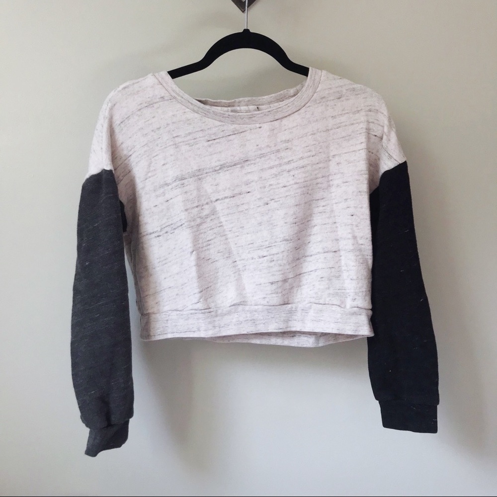🛍️ - Cropped sweater